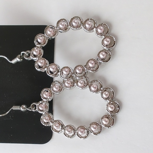 Boutique Paparazzi Silver Tone White Accent Oval Drop Earrings - Picture 2 of 5